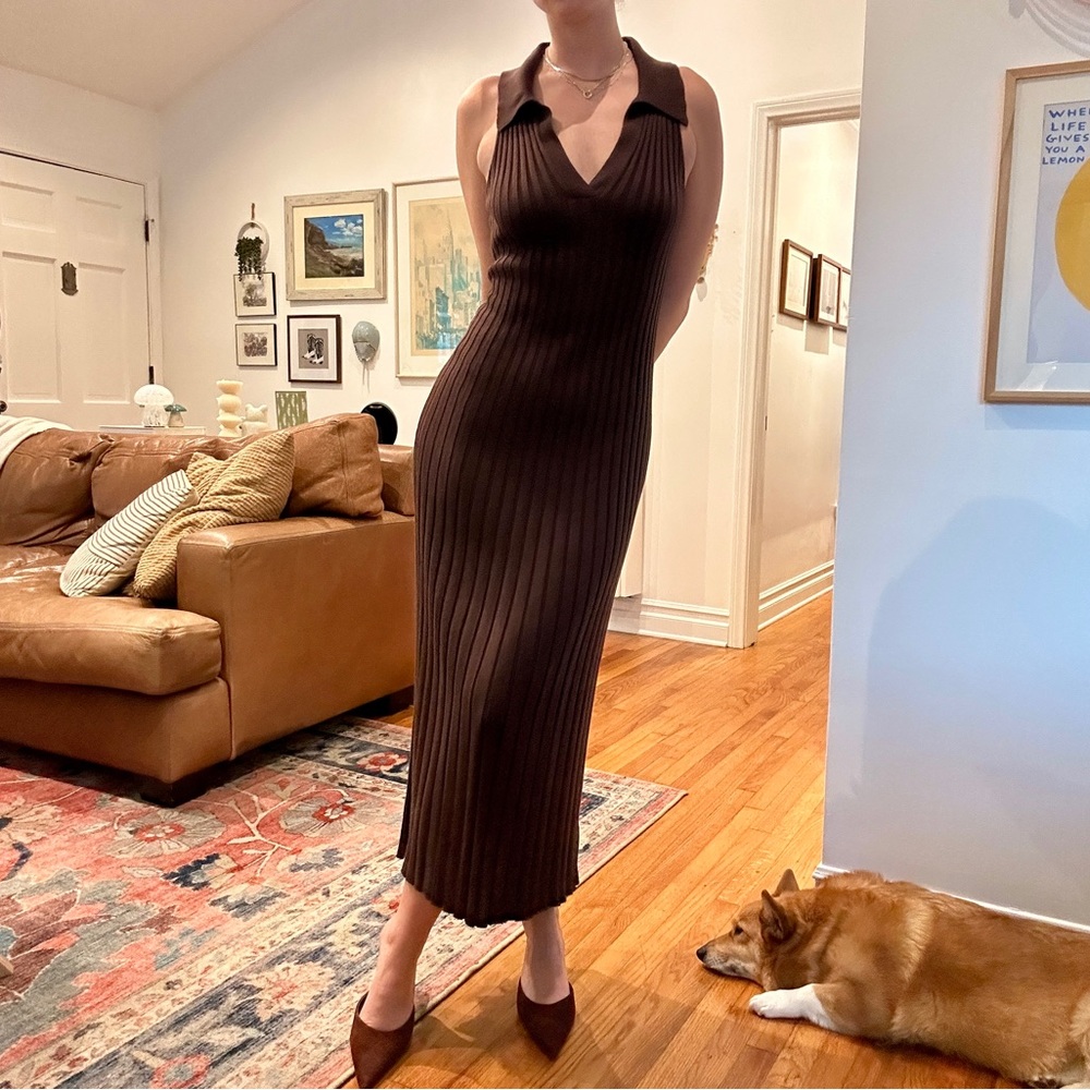 Chic Sleeveless Brown Midi Dress